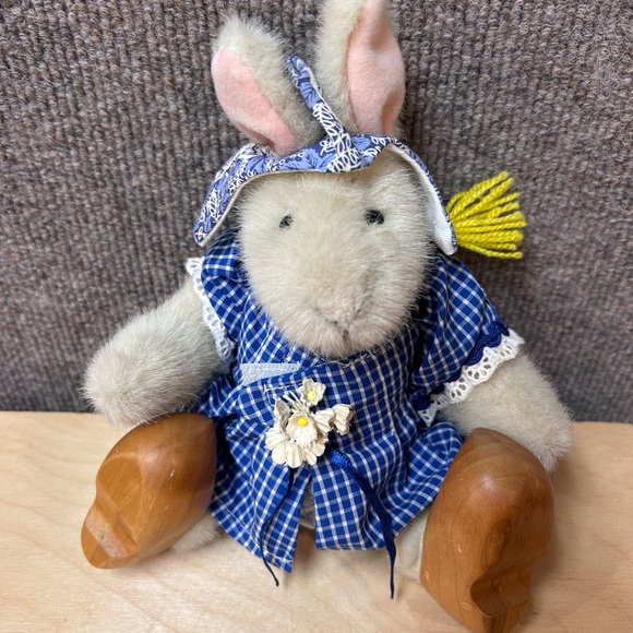 HOPPY VANDERHARE  Dutch Treat Plush Bunny‎ Toy Vanderbear Family. - Picture 1 of 9